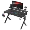 Huzaro Hero 5.0 u gejming postavci – zakrivljeni monitor, RGB tastatura i slušalice uredno raspoređeni
