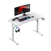 gaming sto sa tri nivoa podešavanja visine i monitorom slušalicama tastaturom mišem i džojsticima na tabli stola