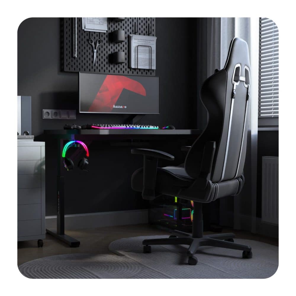Huzaro Hero 2.6 setup sa ultrawide monitorom i gaming stolicom u modernoj sobi