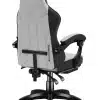 Zadnji pogled na sivo-crnu gejming stolicu Huzaro Force 3.7 – detalji šavova, #GamingSpace natpis i crni bočni paneli na naslonu.